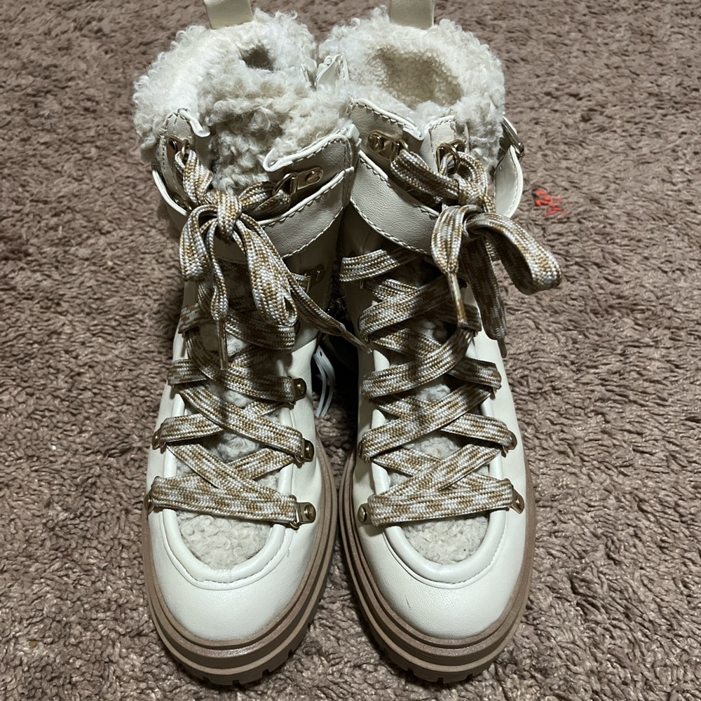 Cozy Cream Lace-Up Winter Boots